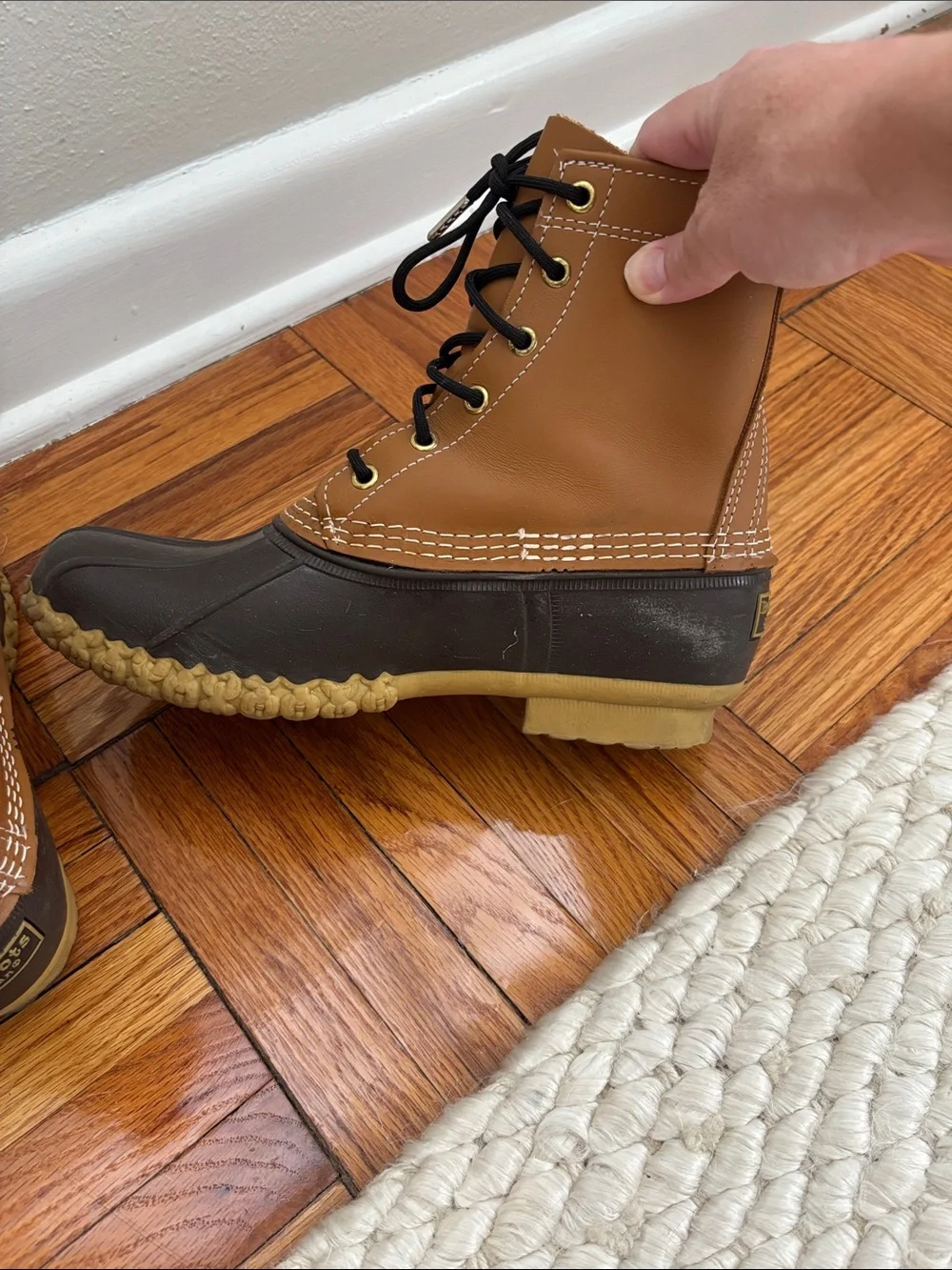 LL Bean Mens Duck Boot - size 9